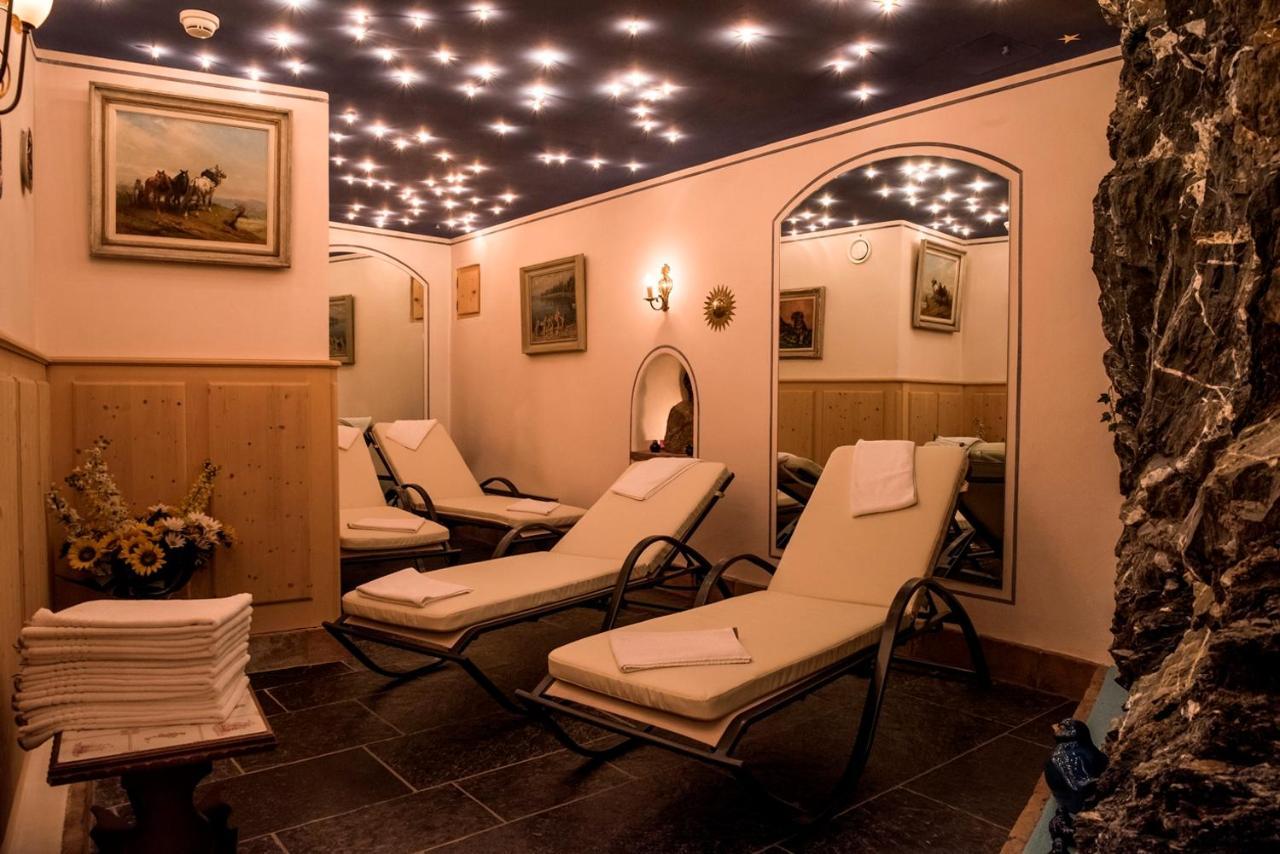 Schlosshotel Chaste Tarasp Buitenkant foto