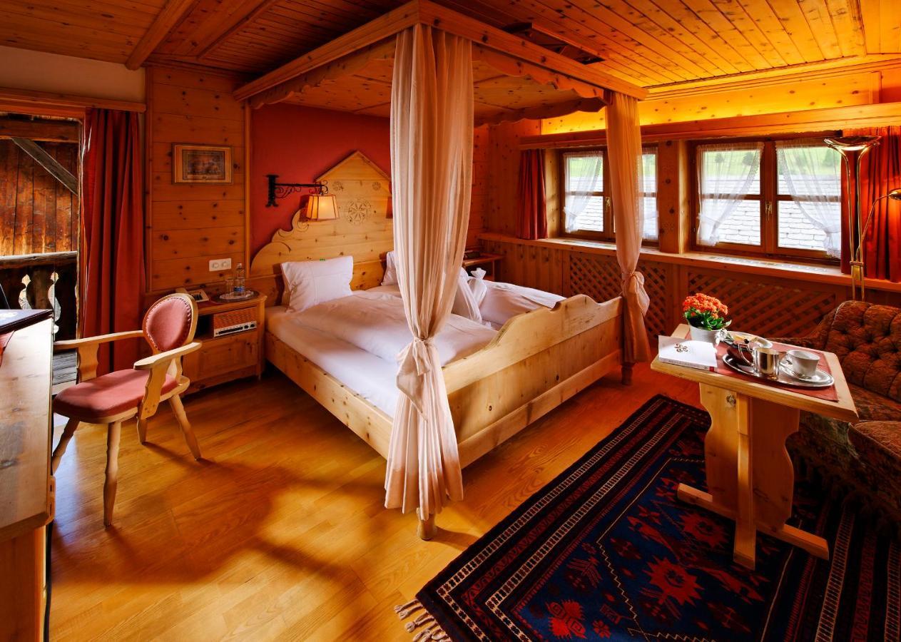 Schlosshotel Chaste Tarasp Buitenkant foto